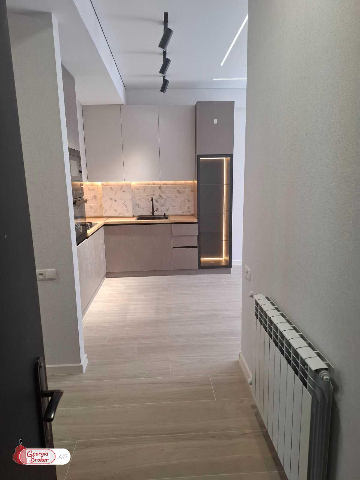 nearly repaired 3-room apartment for sale