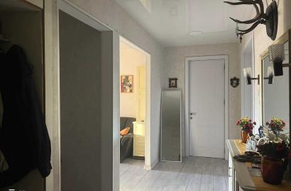 იყიდება ახალი გარემონტებული 5 ოთახიანი ბინა