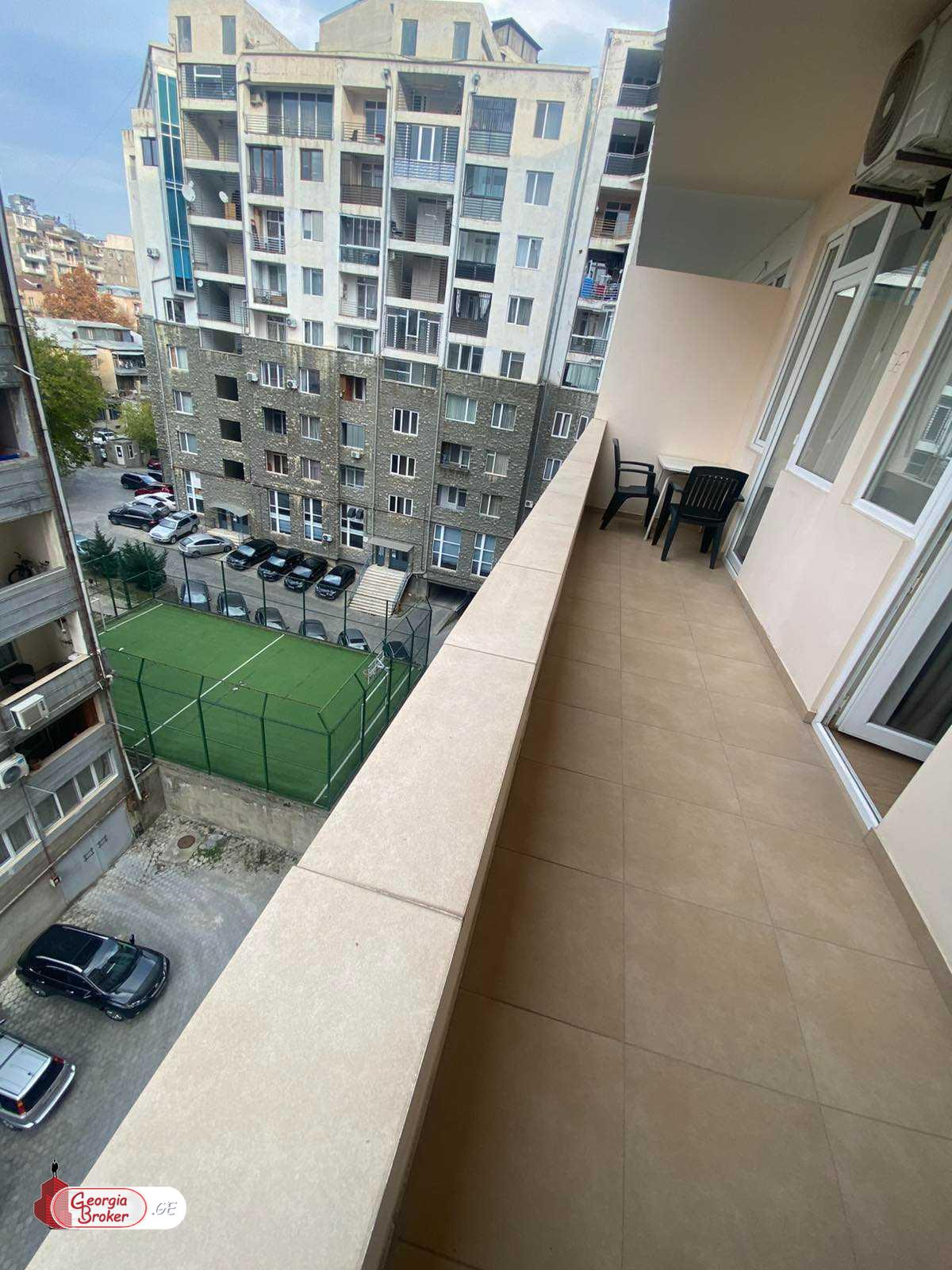 იყიდება ახალი გარემონტებული 4 ოთახიანი ბინა