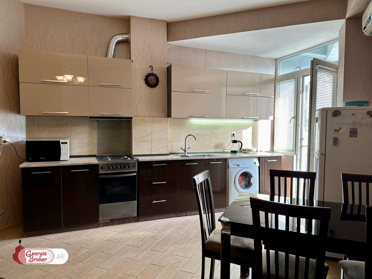 nearly repaired 3-room apartment for sale