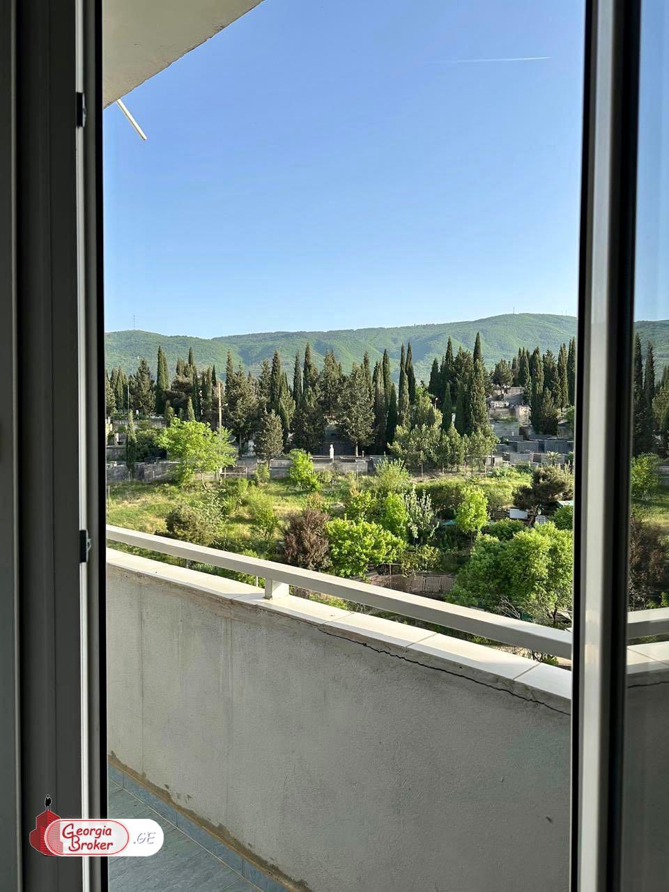 nearly repaired 3-room apartment for sale