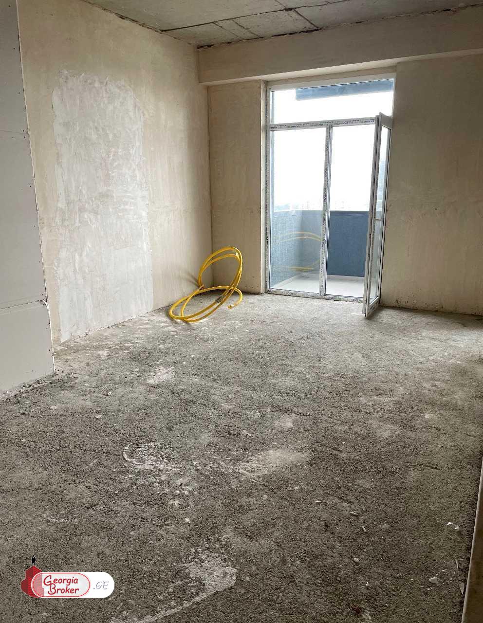 იყიდება ახალი აშენებული 2 ოთახიანი ბინა