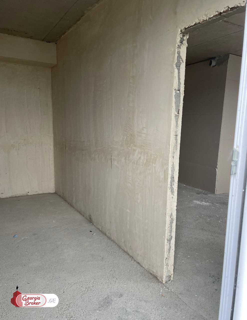 იყიდება ახალი აშენებული 2 ოთახიანი ბინა