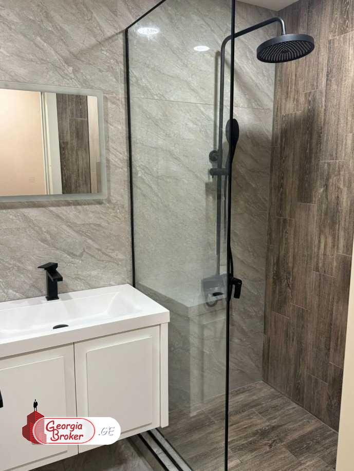 nearly repaired 5-room apartment for sale