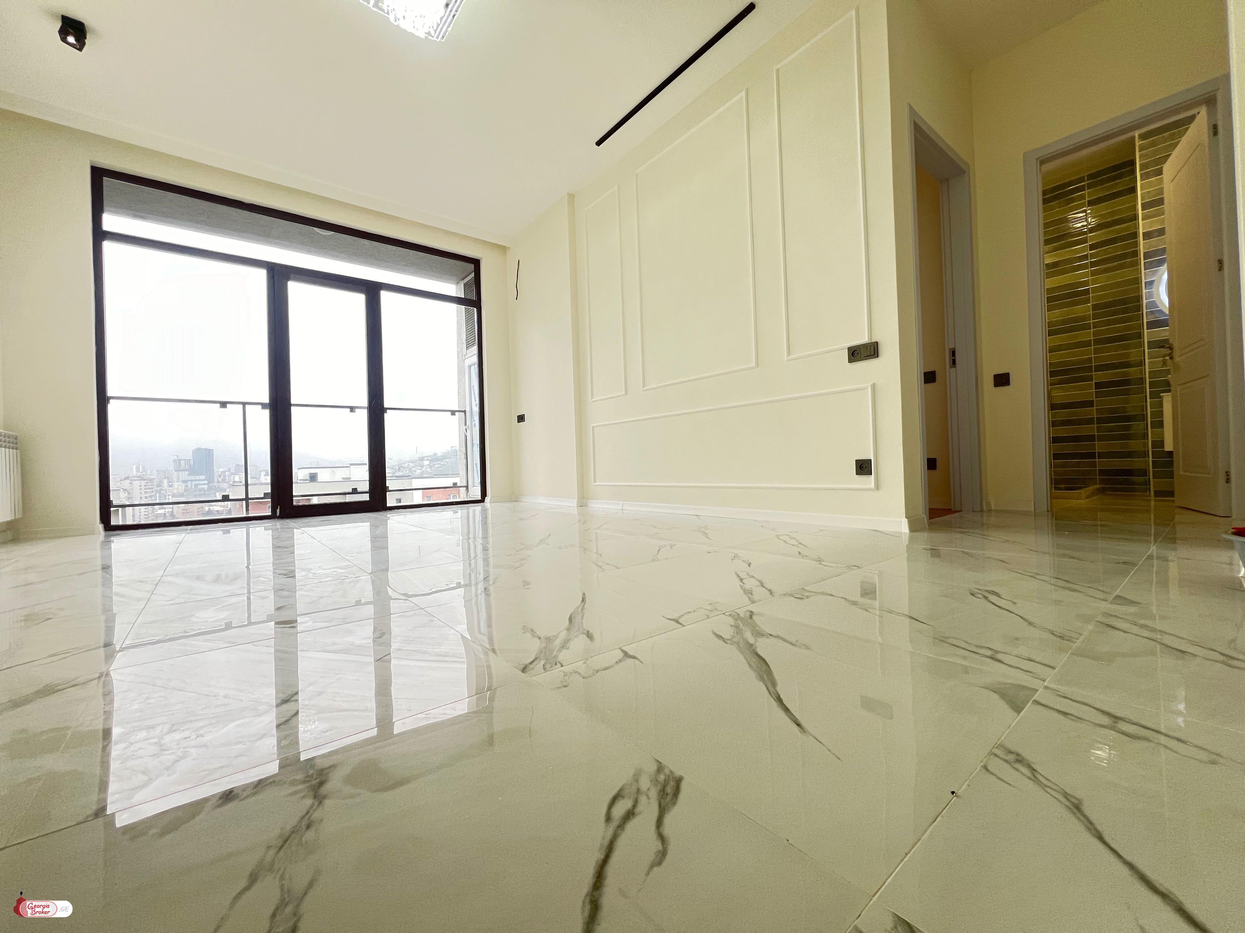 nearly repaired 2-room apartment for sale