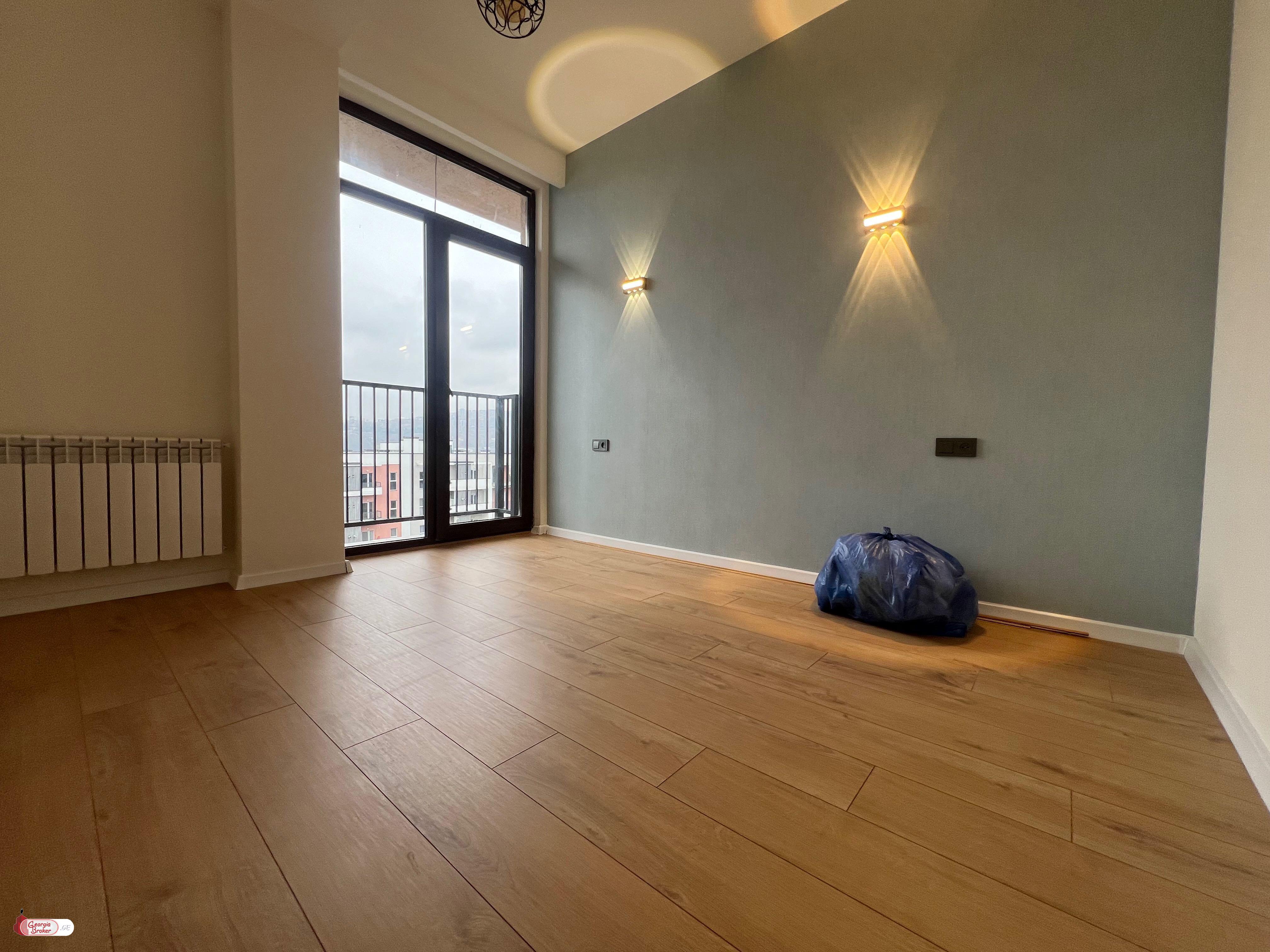 nearly repaired 2-room apartment for sale