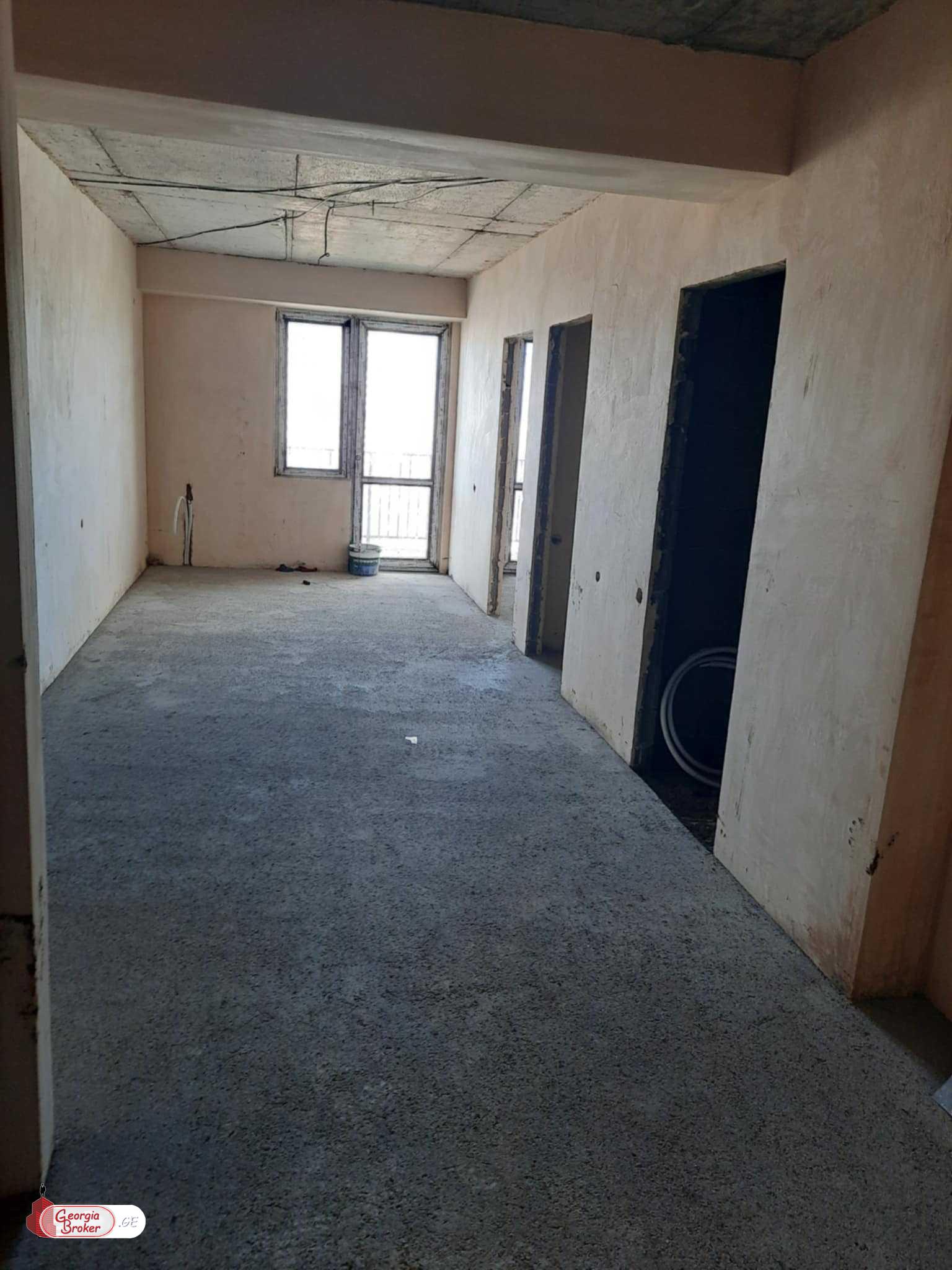 იყიდება ახალი აშენებული 3 ოთახიანი ბინა