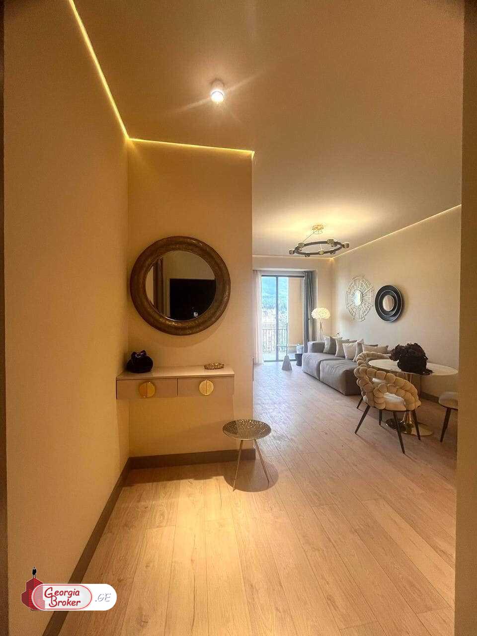 nearly repaired 2-room apartment for sale