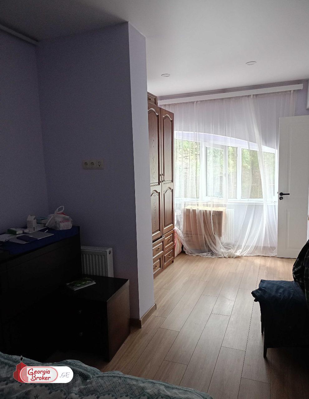 nearly repaired 3-room apartment for sale