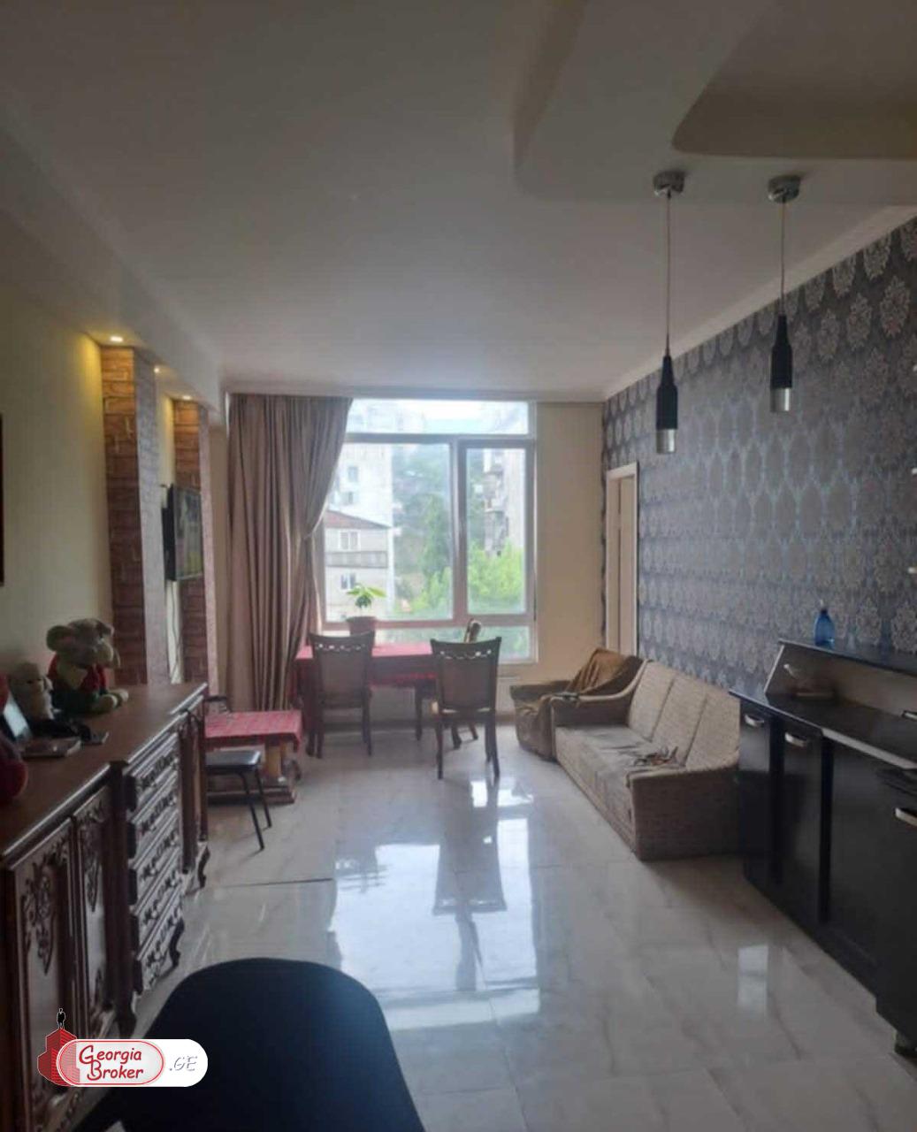 იყიდება ახალი გარემონტებული 4 ოთახიანი ბინა