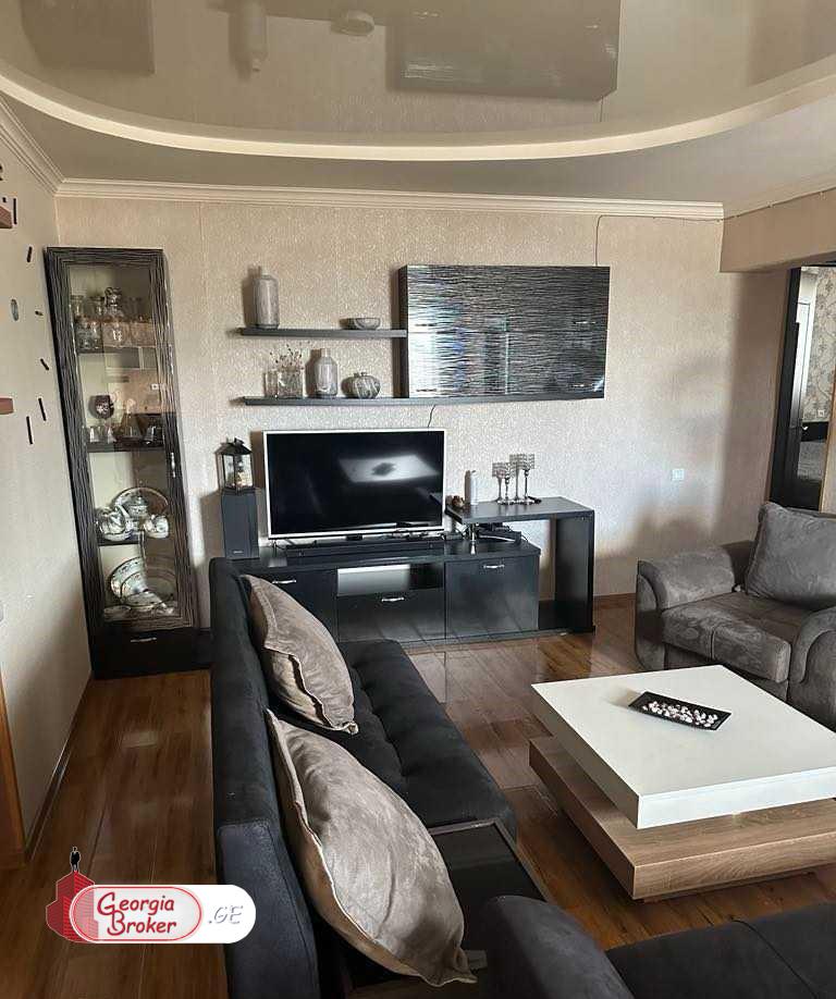 იყიდება ახალი გარემონტებული 3 ოთახიანი ბინა