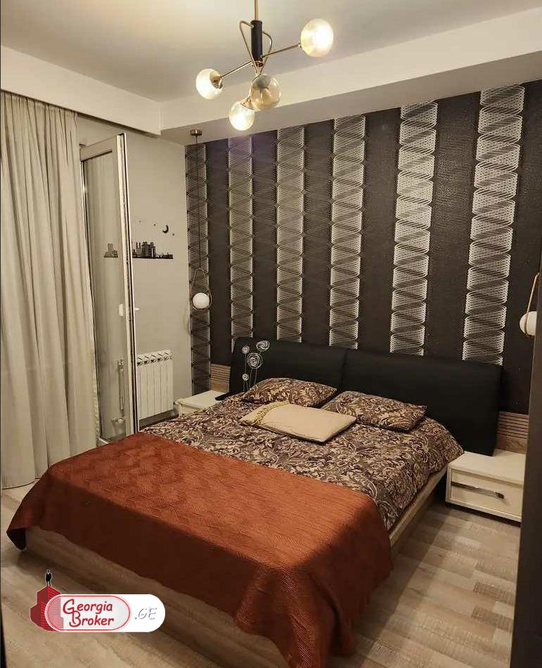 იყიდება ახალი გარემონტებული 4 ოთახიანი ბინა