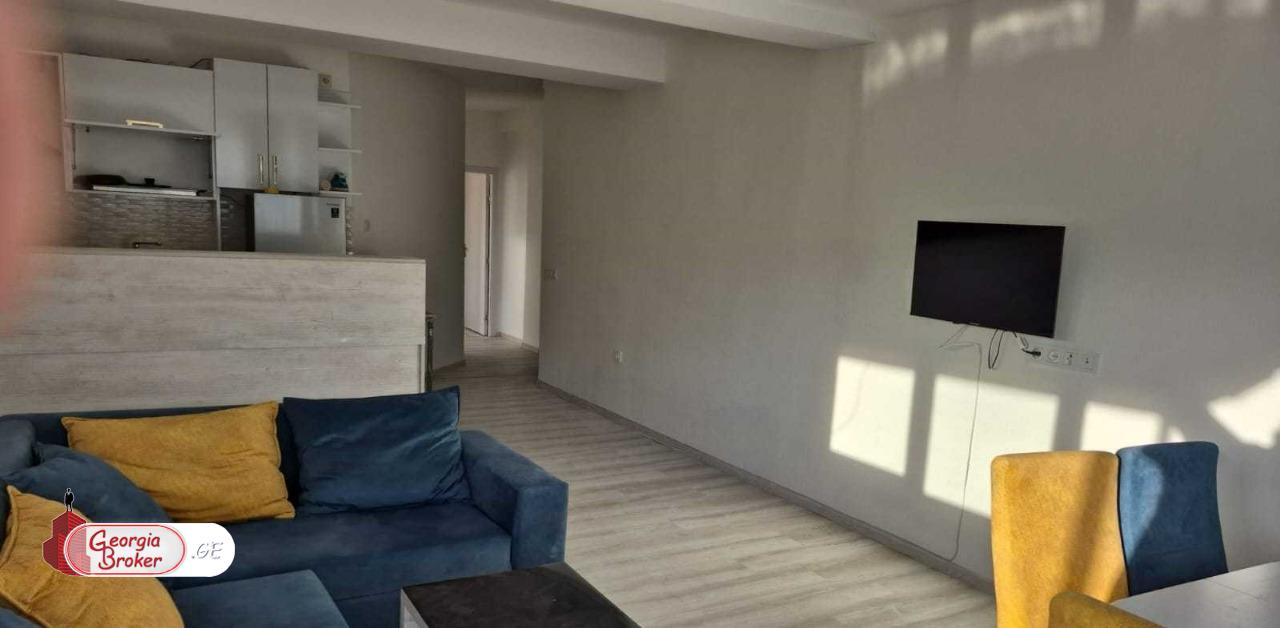 nearly repaired 3-room apartment for sale