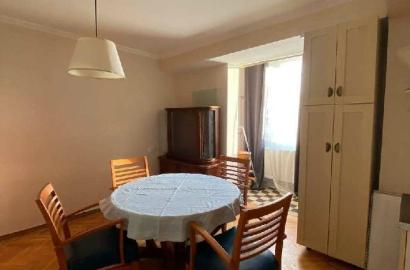 იყიდება ახალი გარემონტებული 2 ოთახიანი ბინა