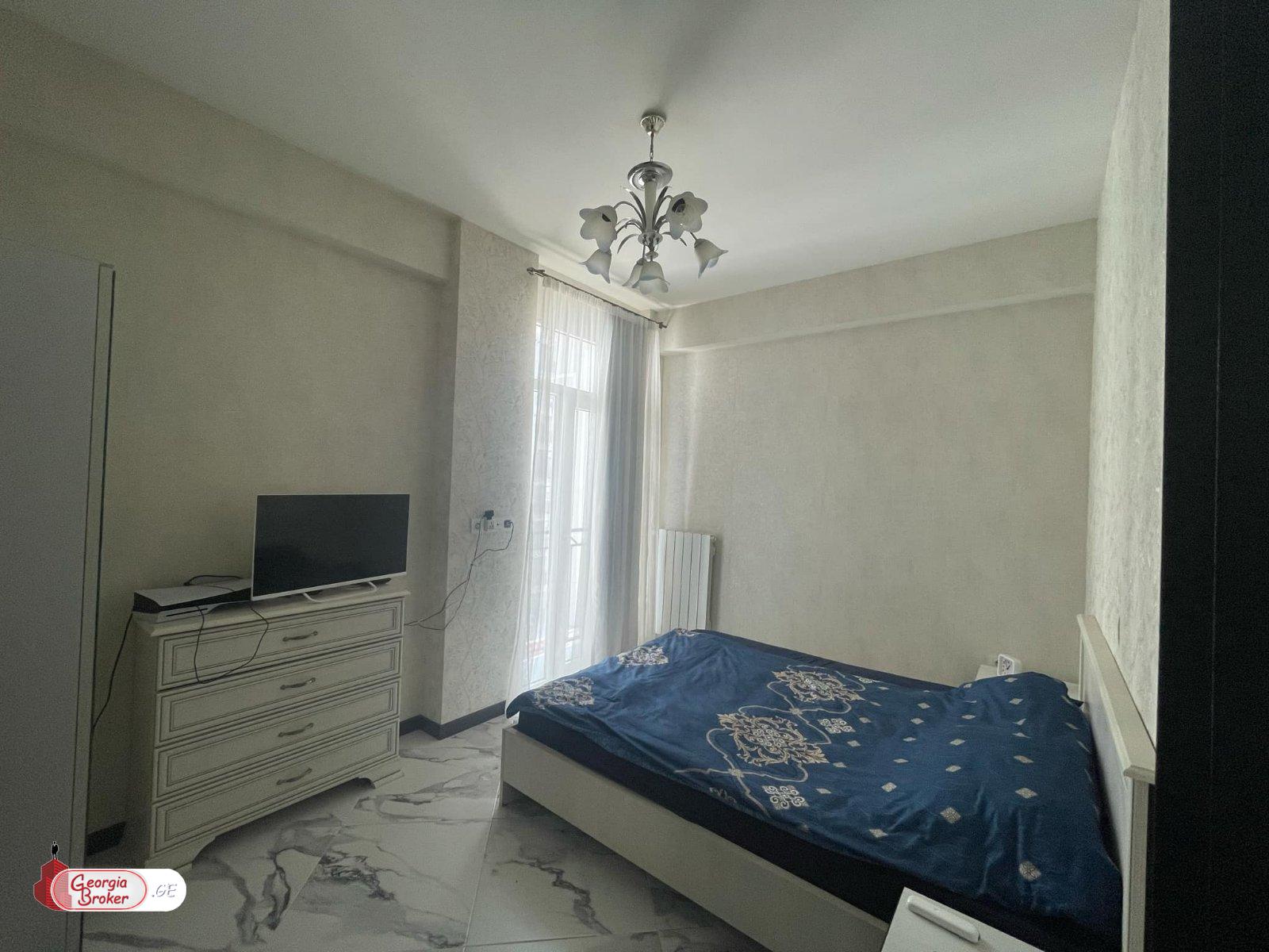 იყიდება ახალი გარემონტებული 3 ოთახიანი ბინა