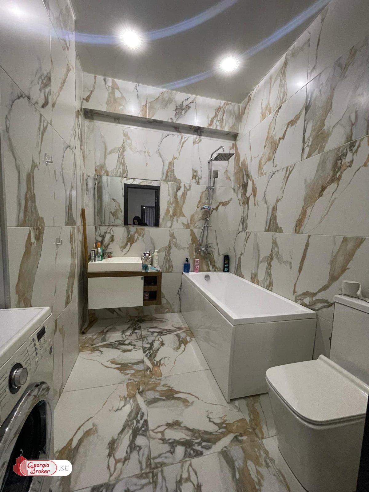 იყიდება ახალი გარემონტებული 3 ოთახიანი ბინა