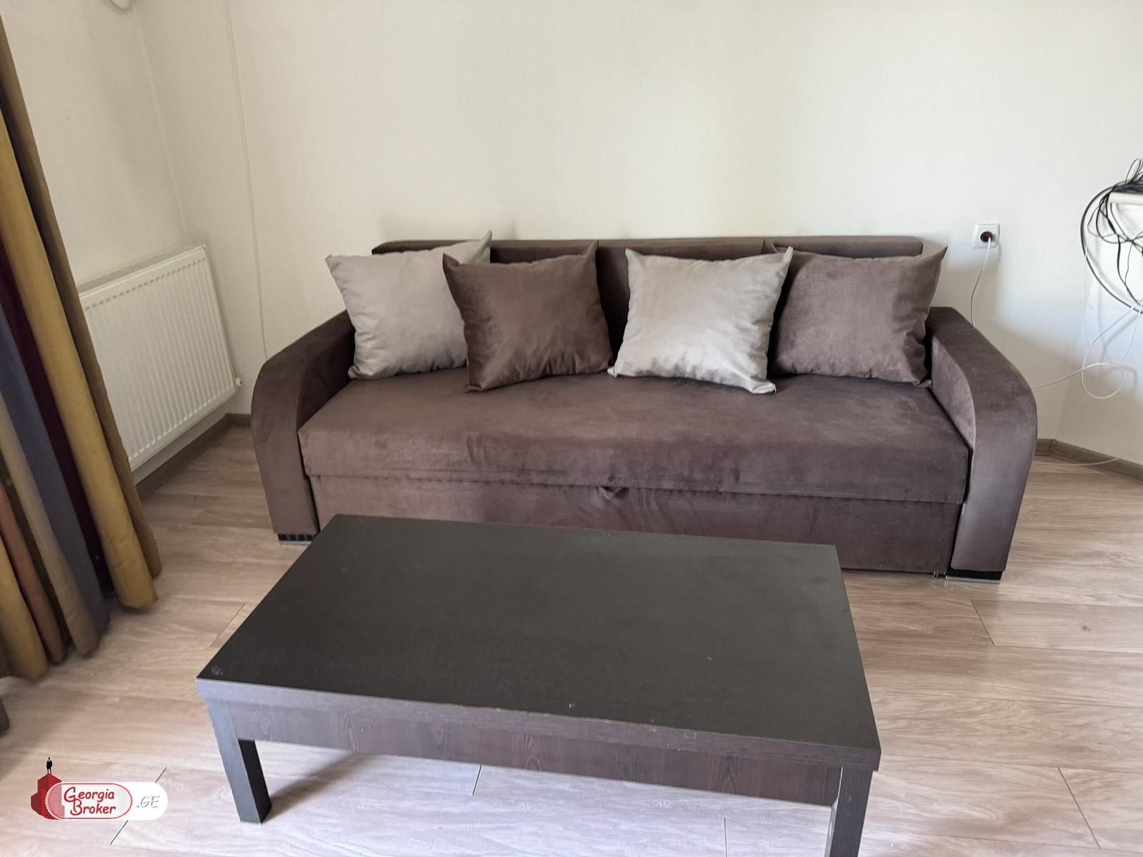 იყიდება ახალი გარემონტებული 2 ოთახიანი ბინა