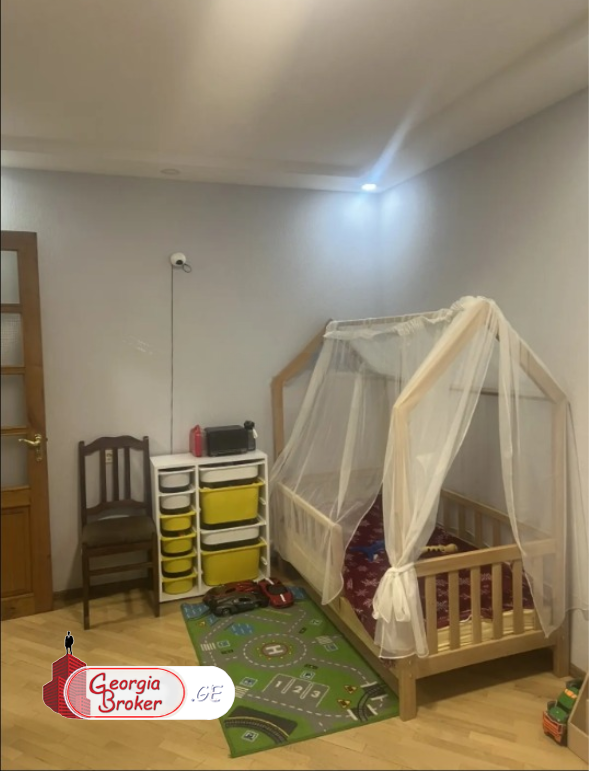 nearly repaired 3-room apartment for sale