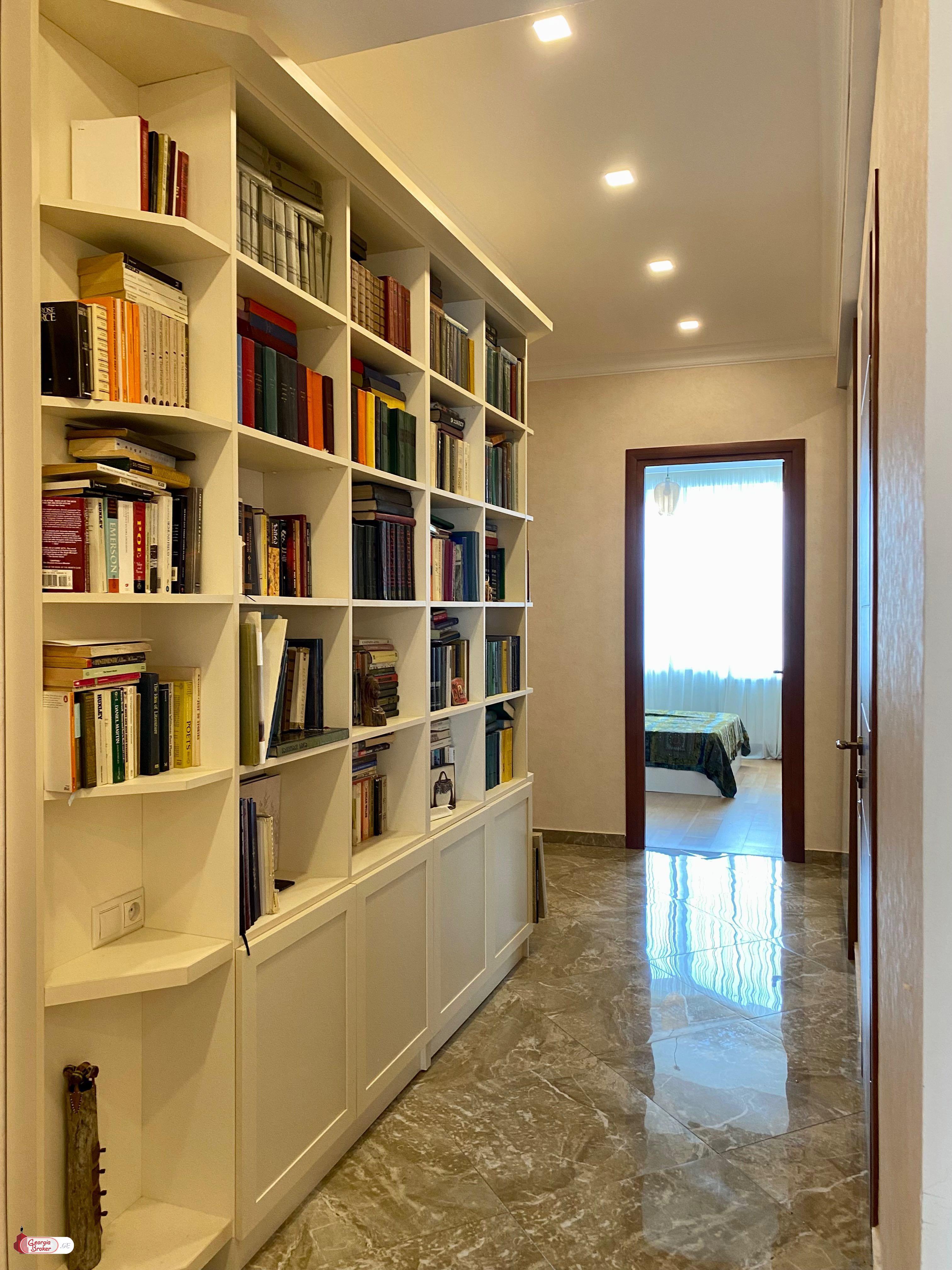 იყიდება ახალი გარემონტებული 4 ოთახიანი ბინა