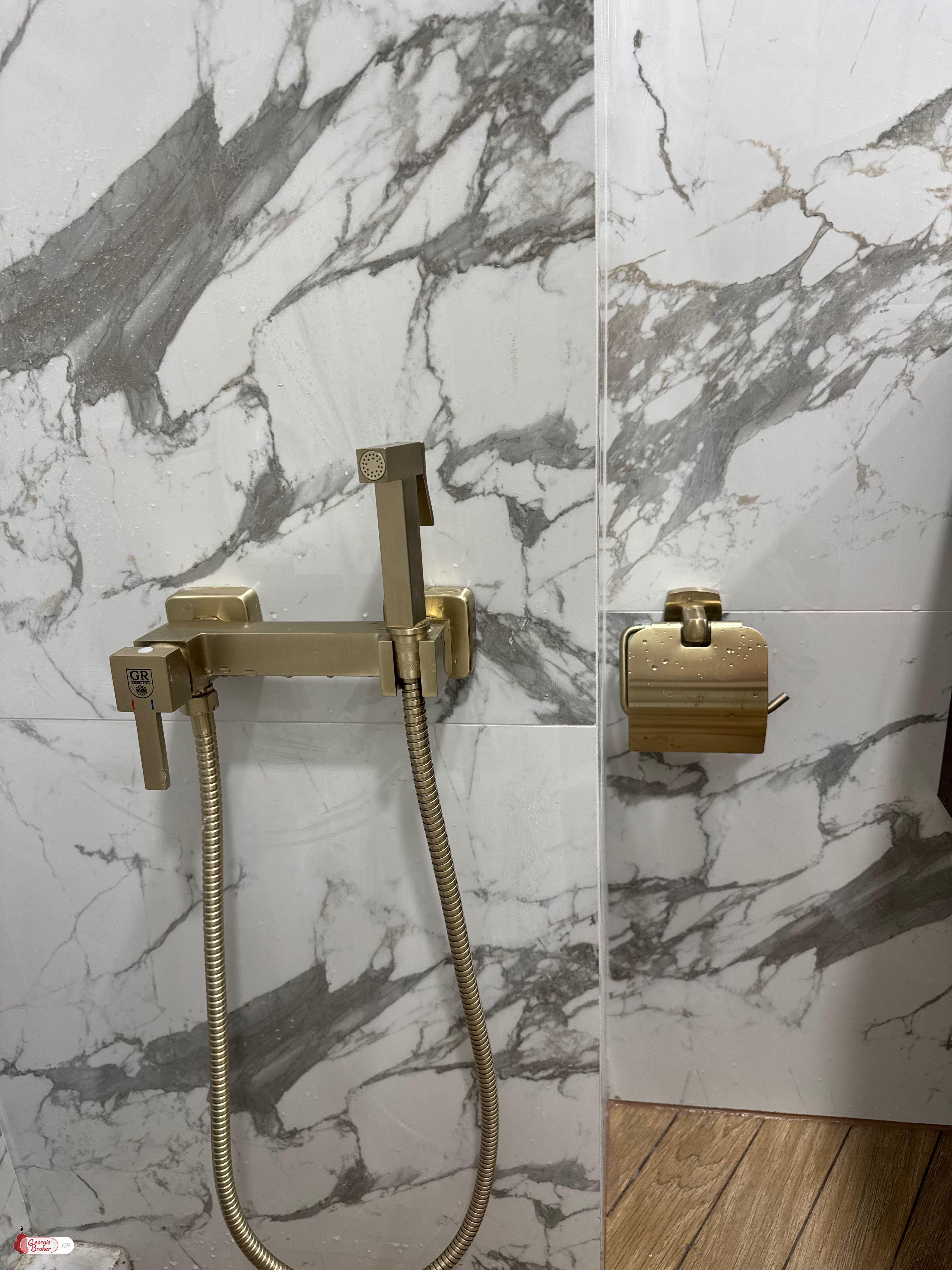 nearly repaired 2-room apartment for sale