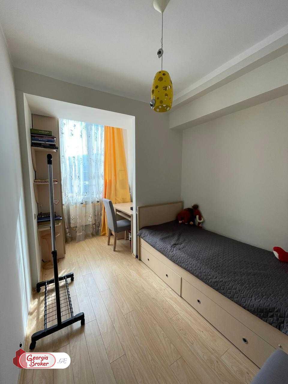 nearly repaired 3-room apartment for sale