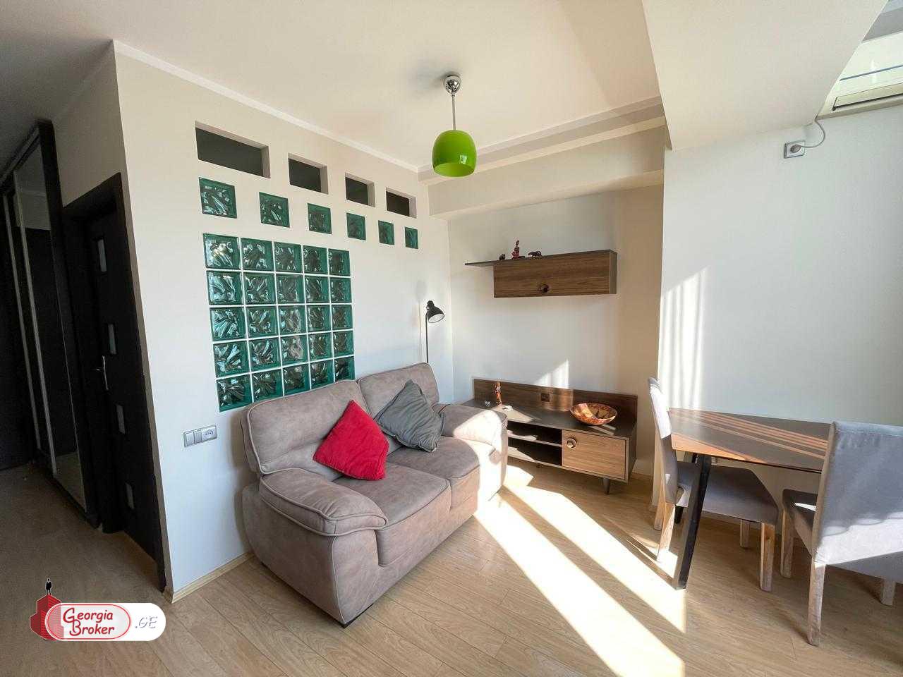 nearly repaired 3-room apartment for sale