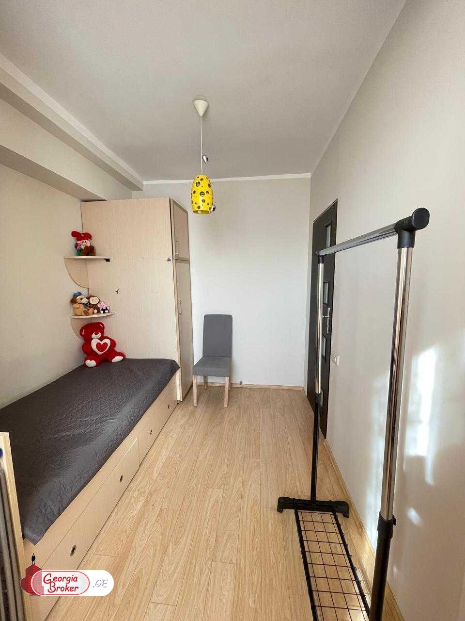 nearly repaired 3-room apartment for sale