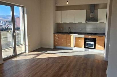 იყიდება ახალი გარემონტებული 3 ოთახიანი ბინა