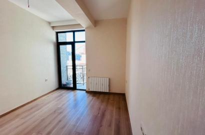 იყიდება ახალი გარემონტებული 2 ოთახიანი ბინა