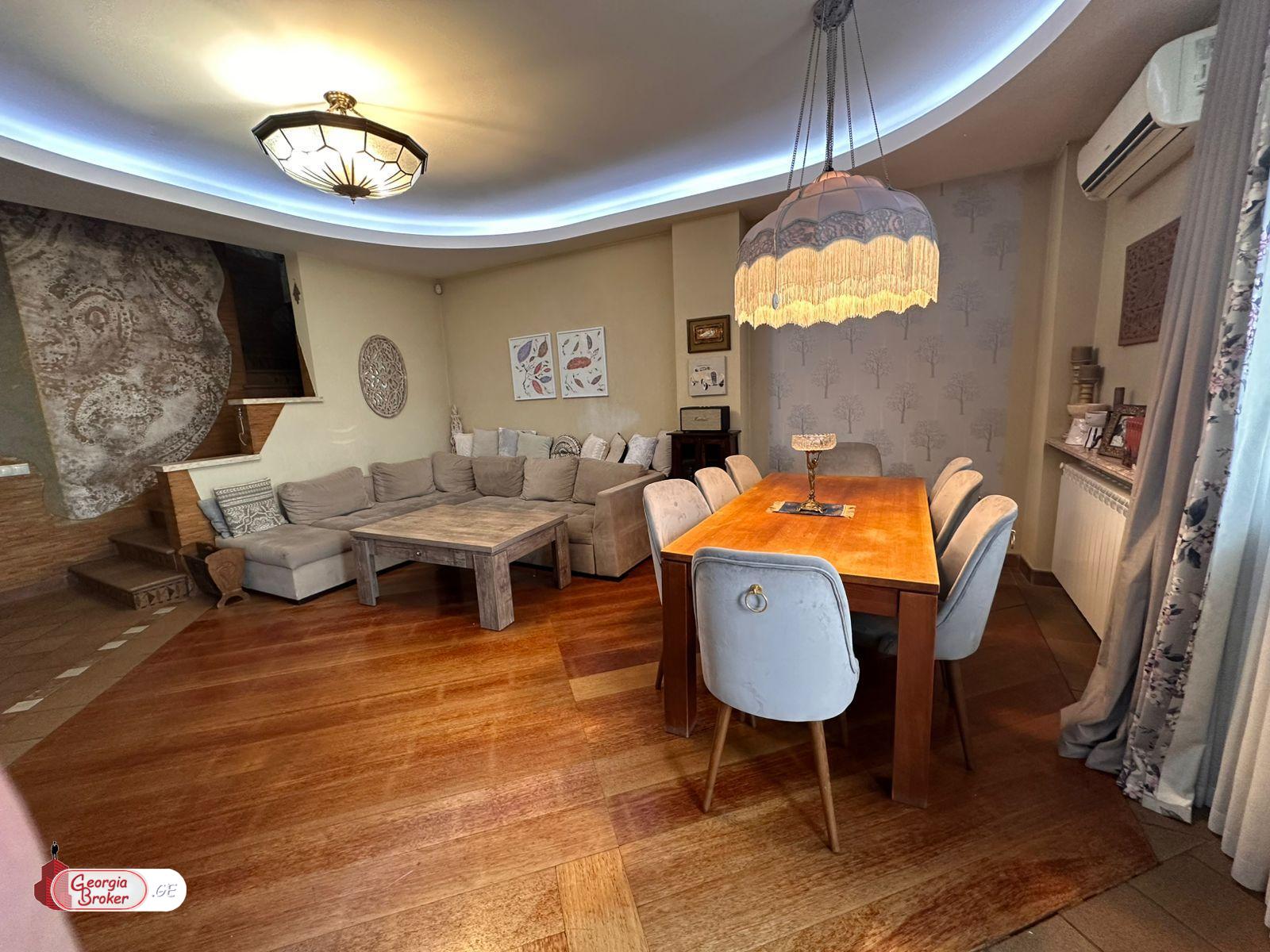 nearly repaired 6-room apartment for sale