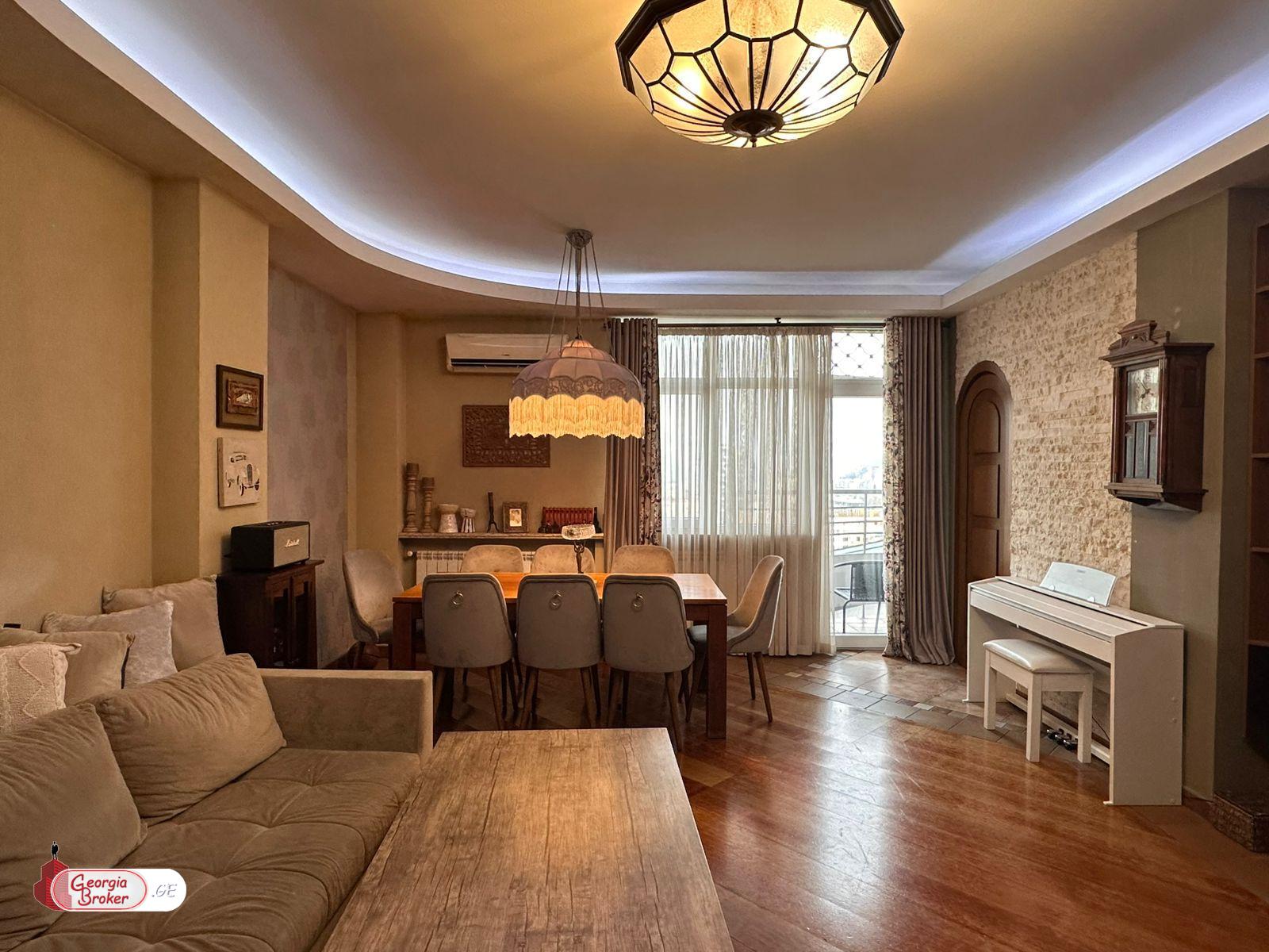 nearly repaired 6-room apartment for sale