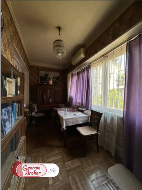 old repaired 4-room apartment for sale