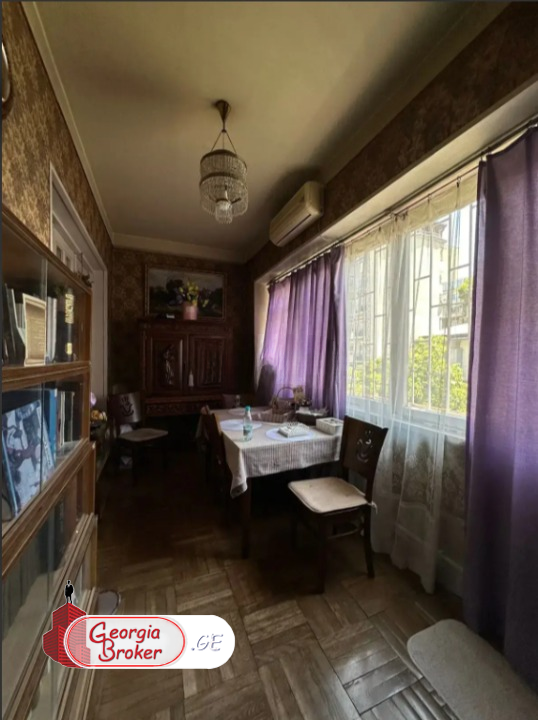 old repaired 4-room apartment for sale