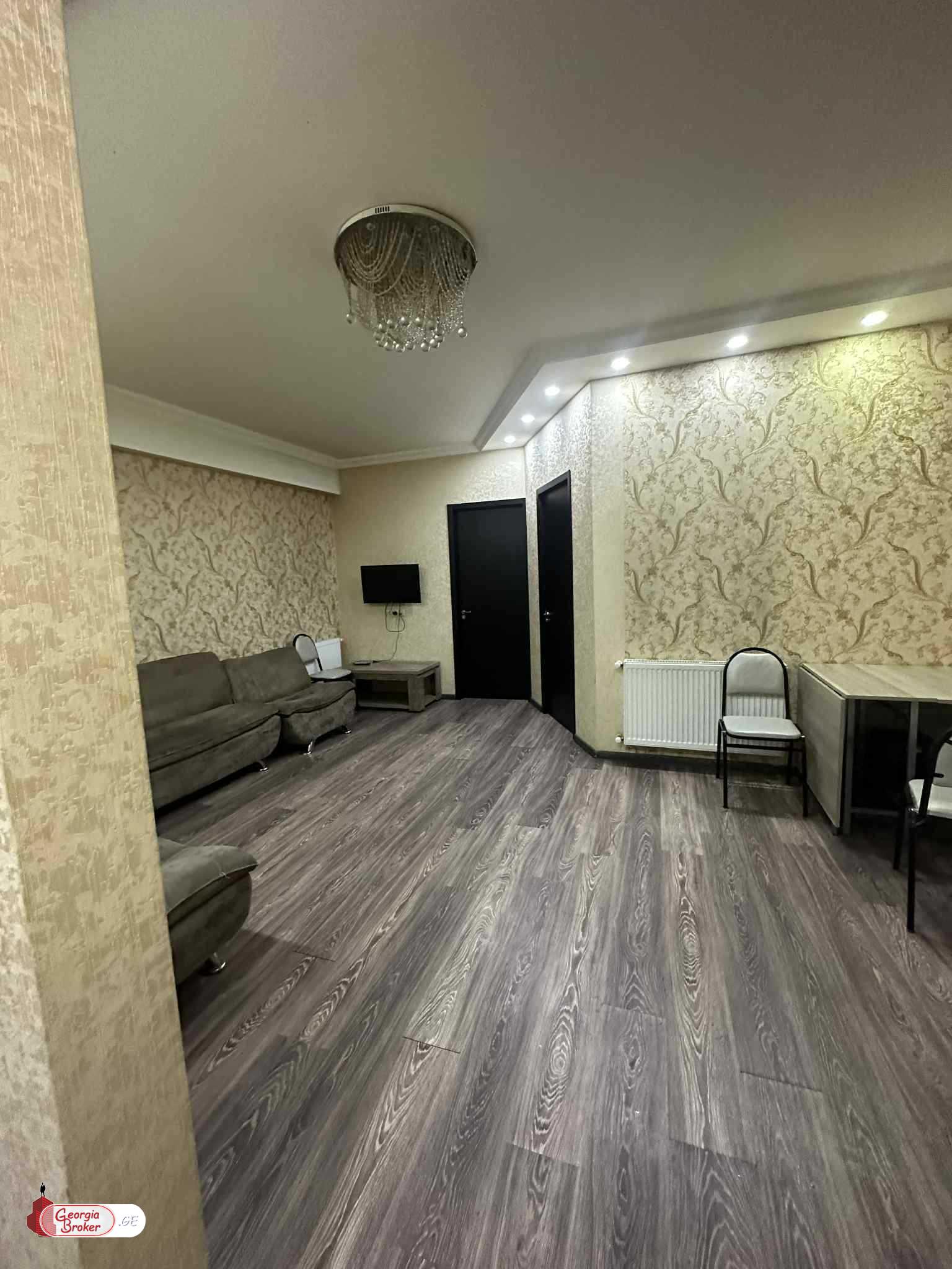 nearly repaired 3-room apartment for sale