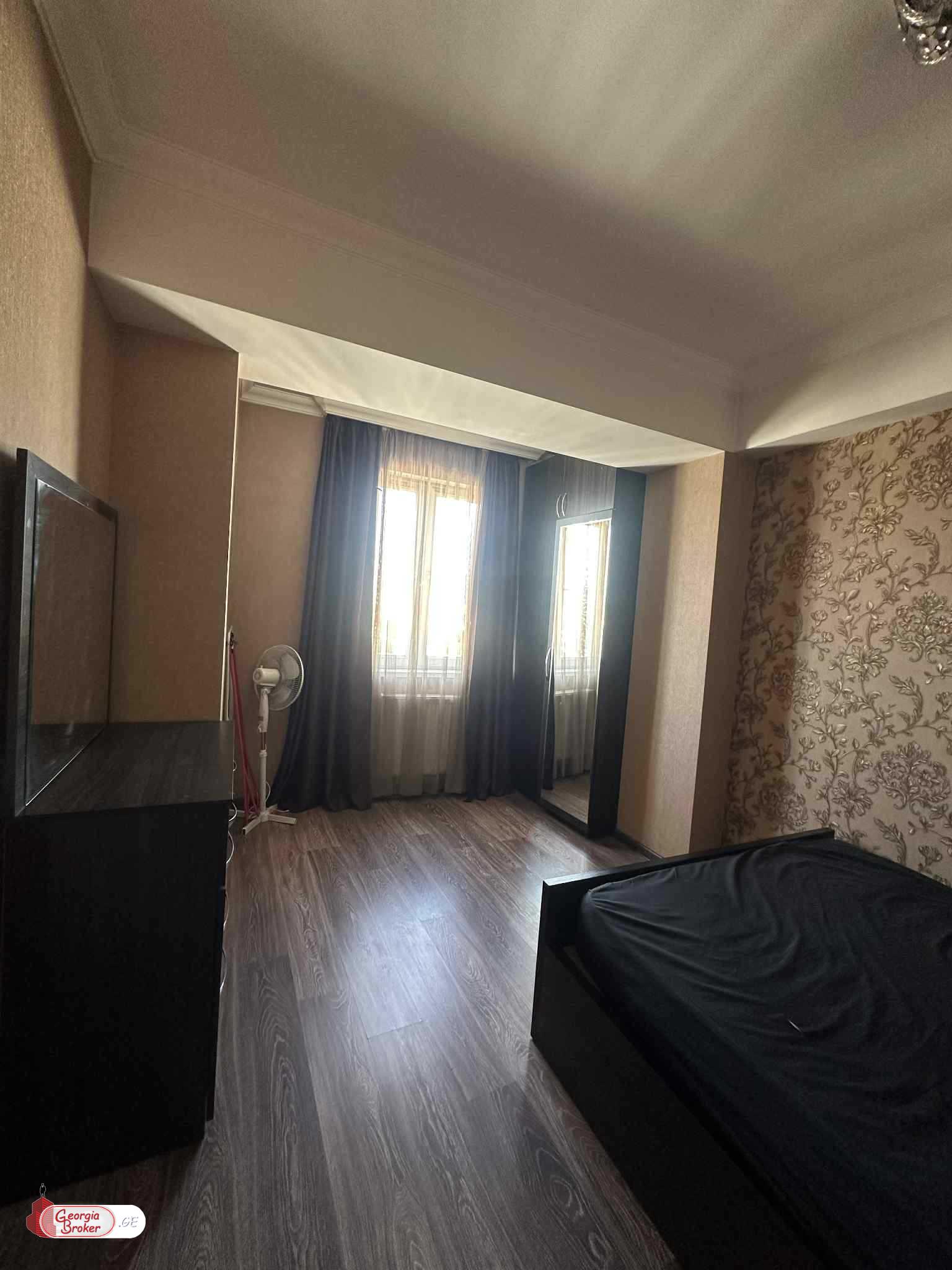 nearly repaired 3-room apartment for sale