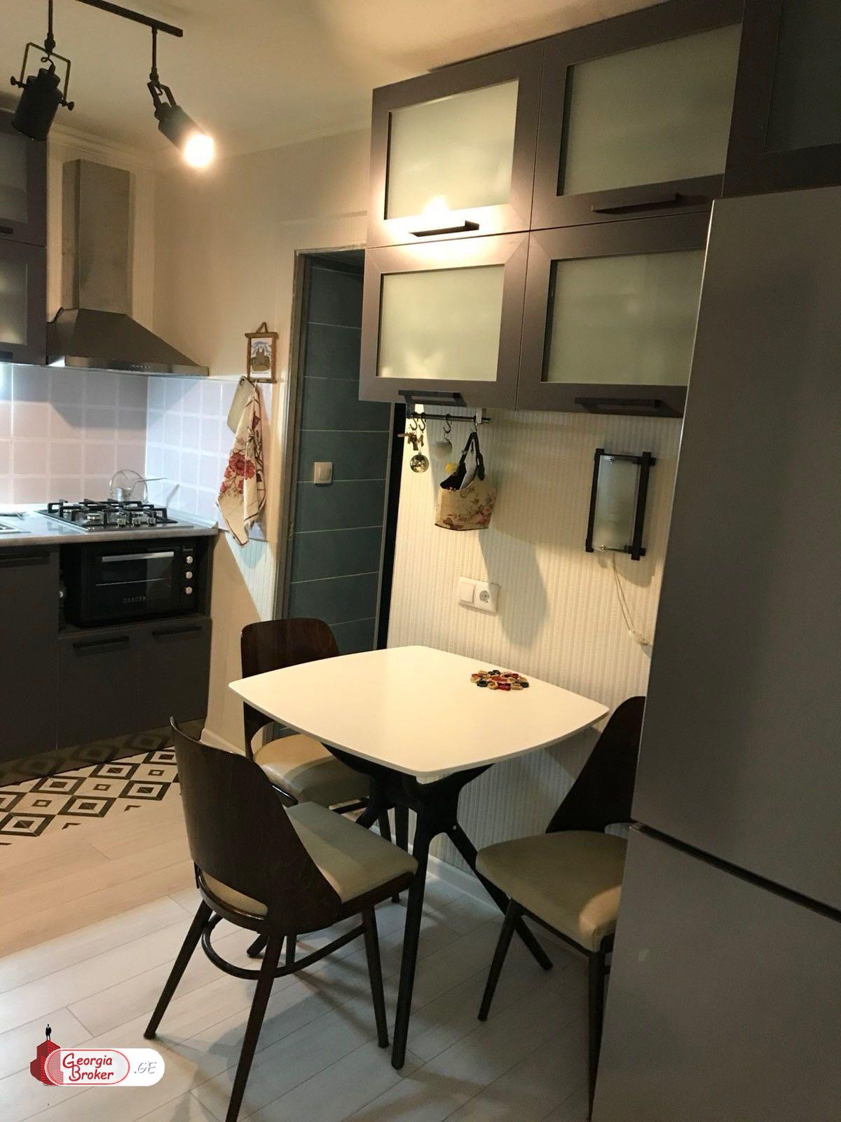 nearly repaired 2-room apartment for sale