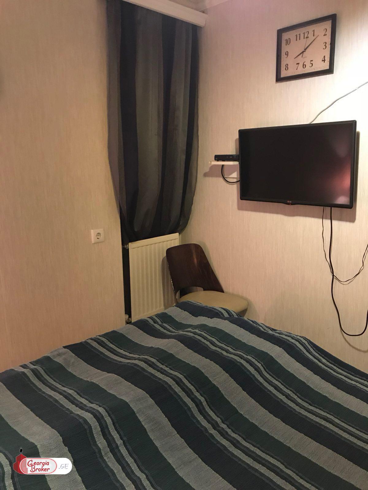 nearly repaired 2-room apartment for sale