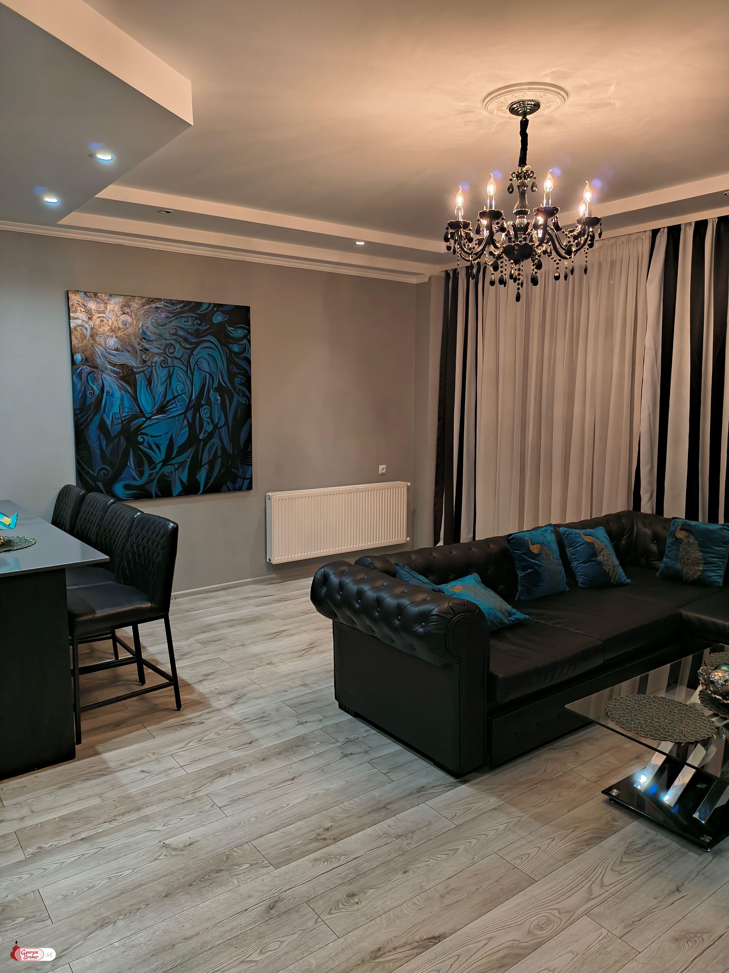 იყიდება ახალი გარემონტებული 2 ოთახიანი ბინა