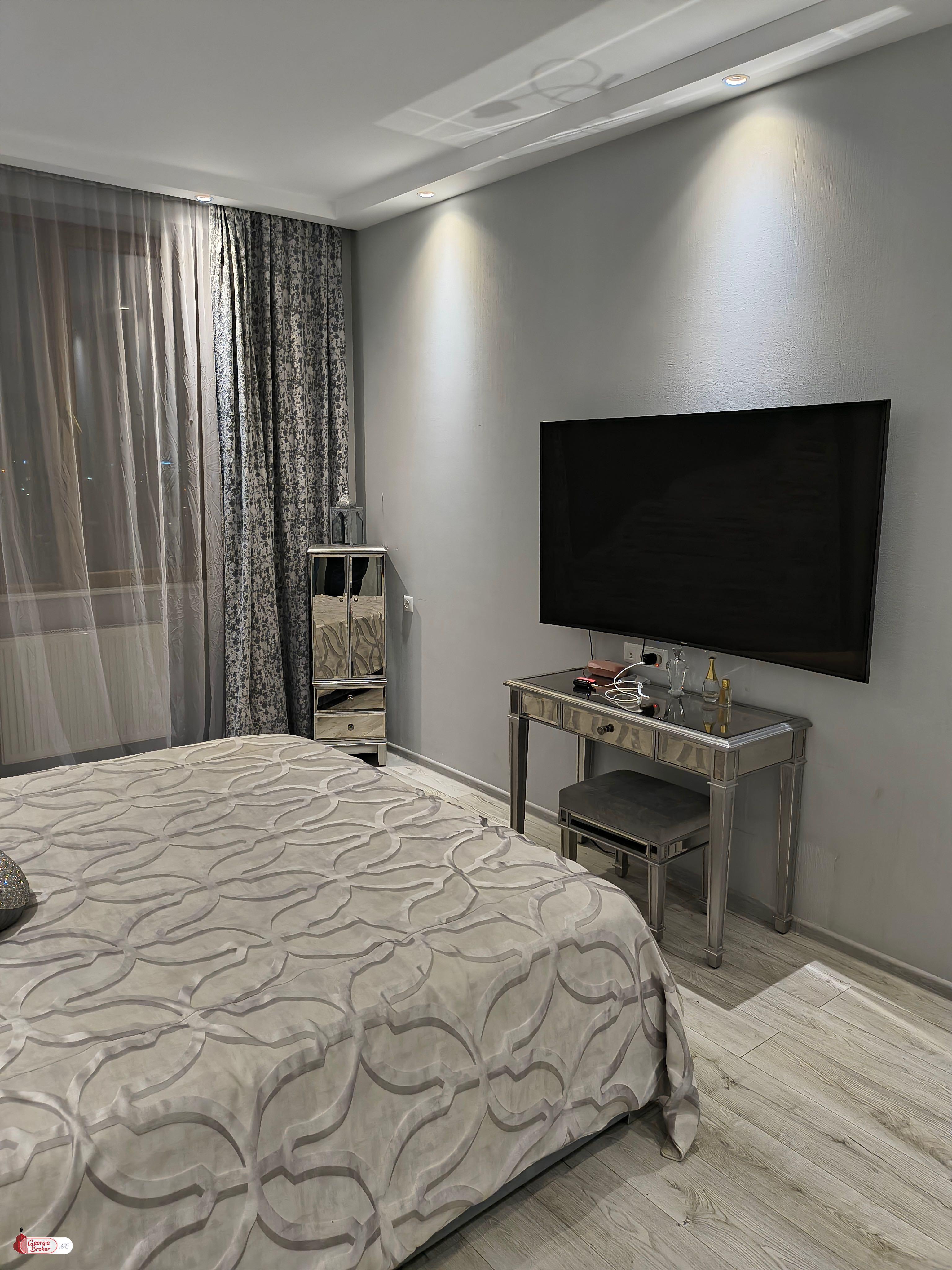 იყიდება ახალი გარემონტებული 2 ოთახიანი ბინა