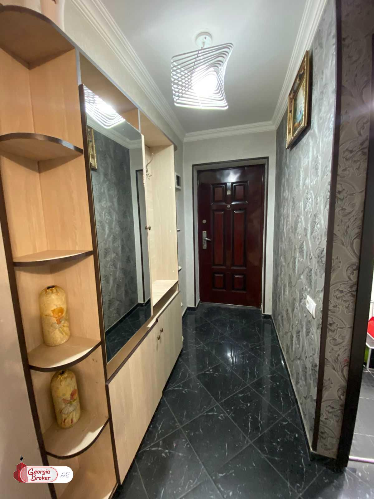 nearly repaired 3-room apartment for sale