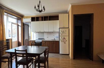 nearly repaired 3-room apartment for sale