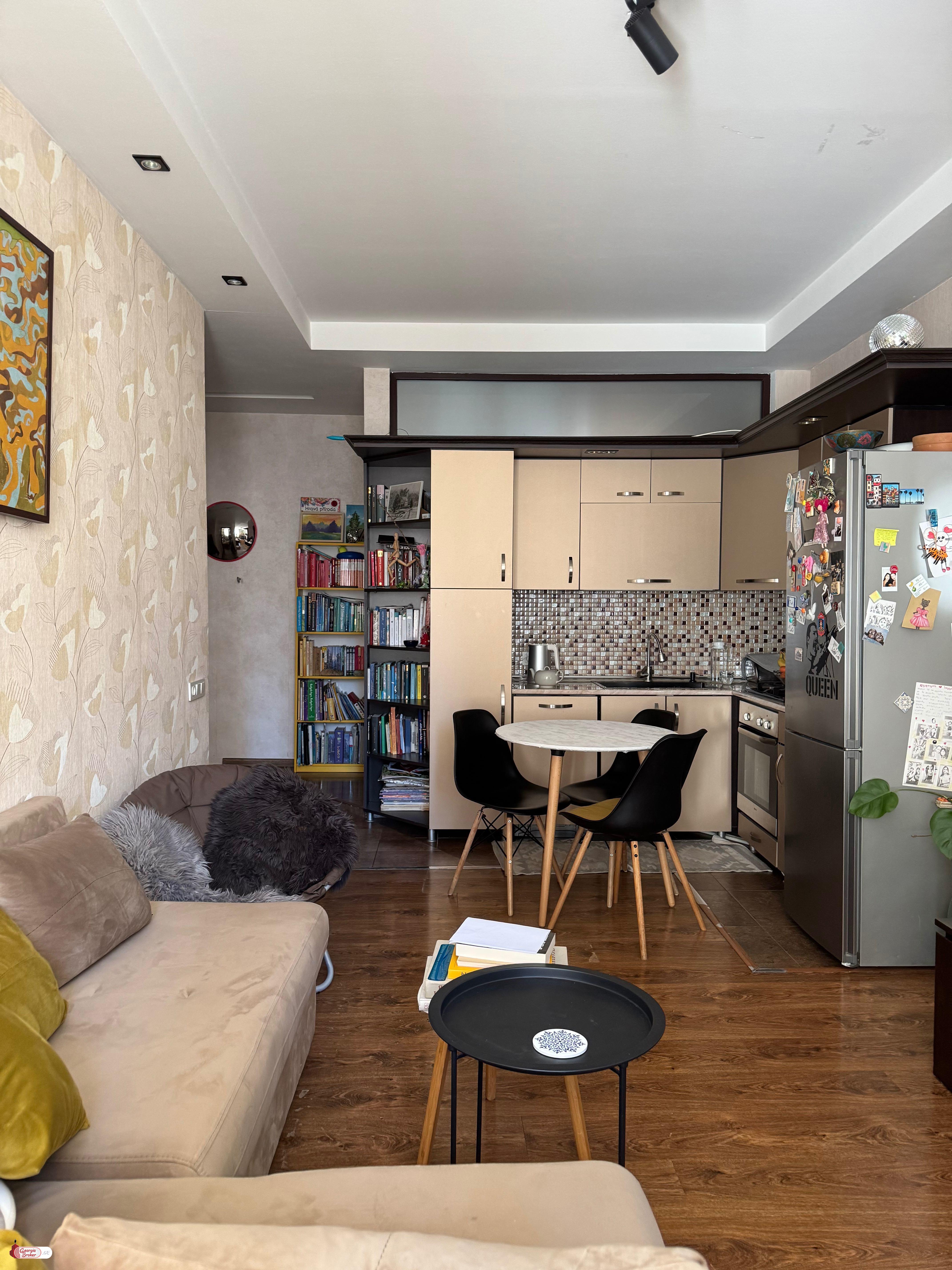 იყიდება ახალი გარემონტებული 3 ოთახიანი ბინა