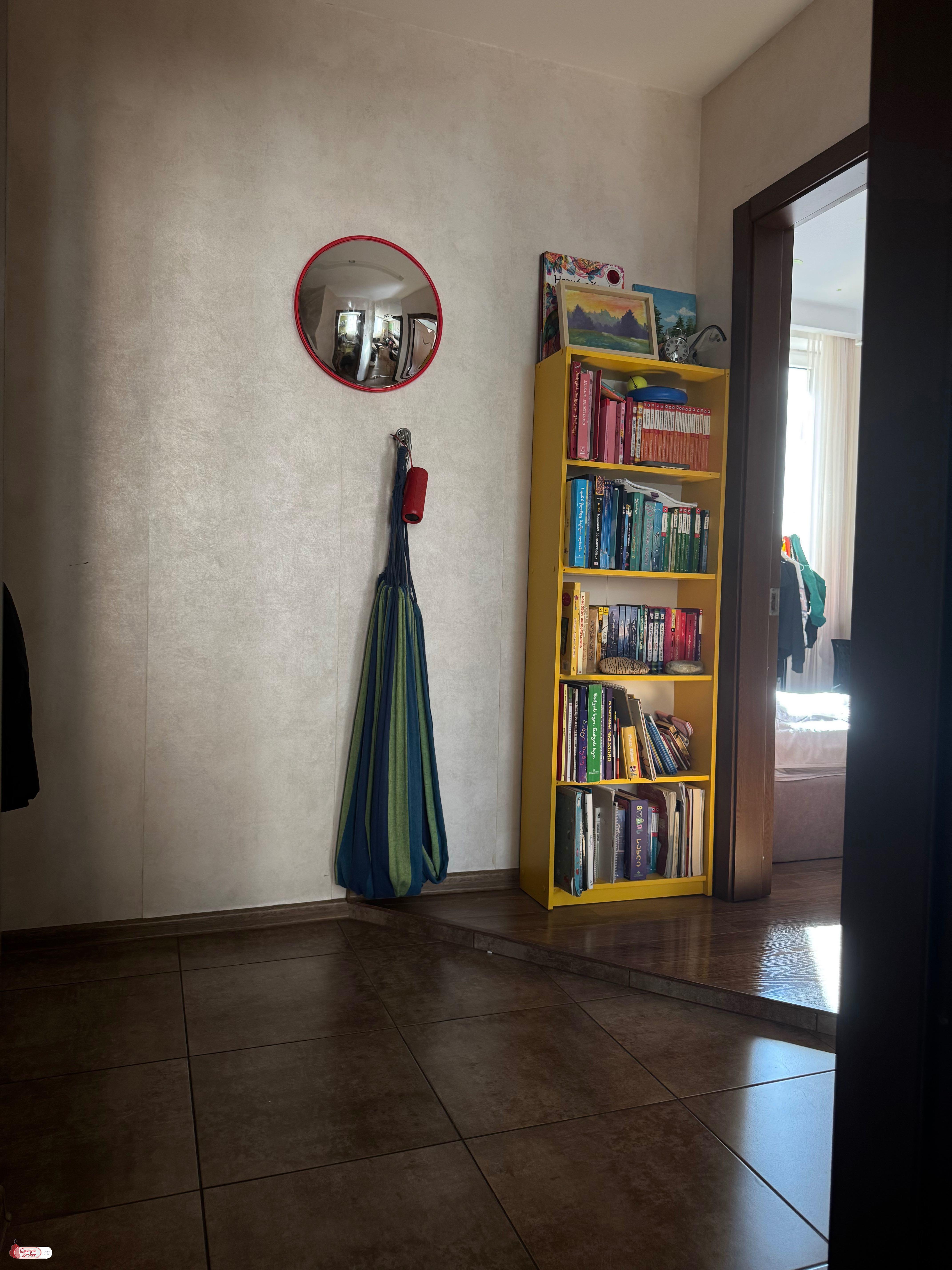 იყიდება ახალი გარემონტებული 3 ოთახიანი ბინა