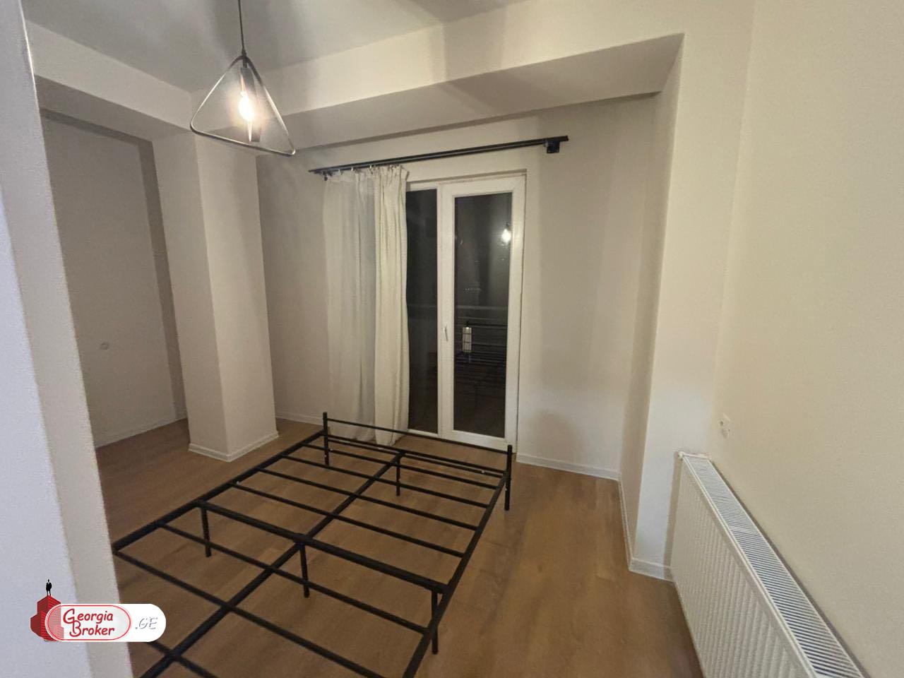 იყიდება ახალი გარემონტებული 2 ოთახიანი ბინა