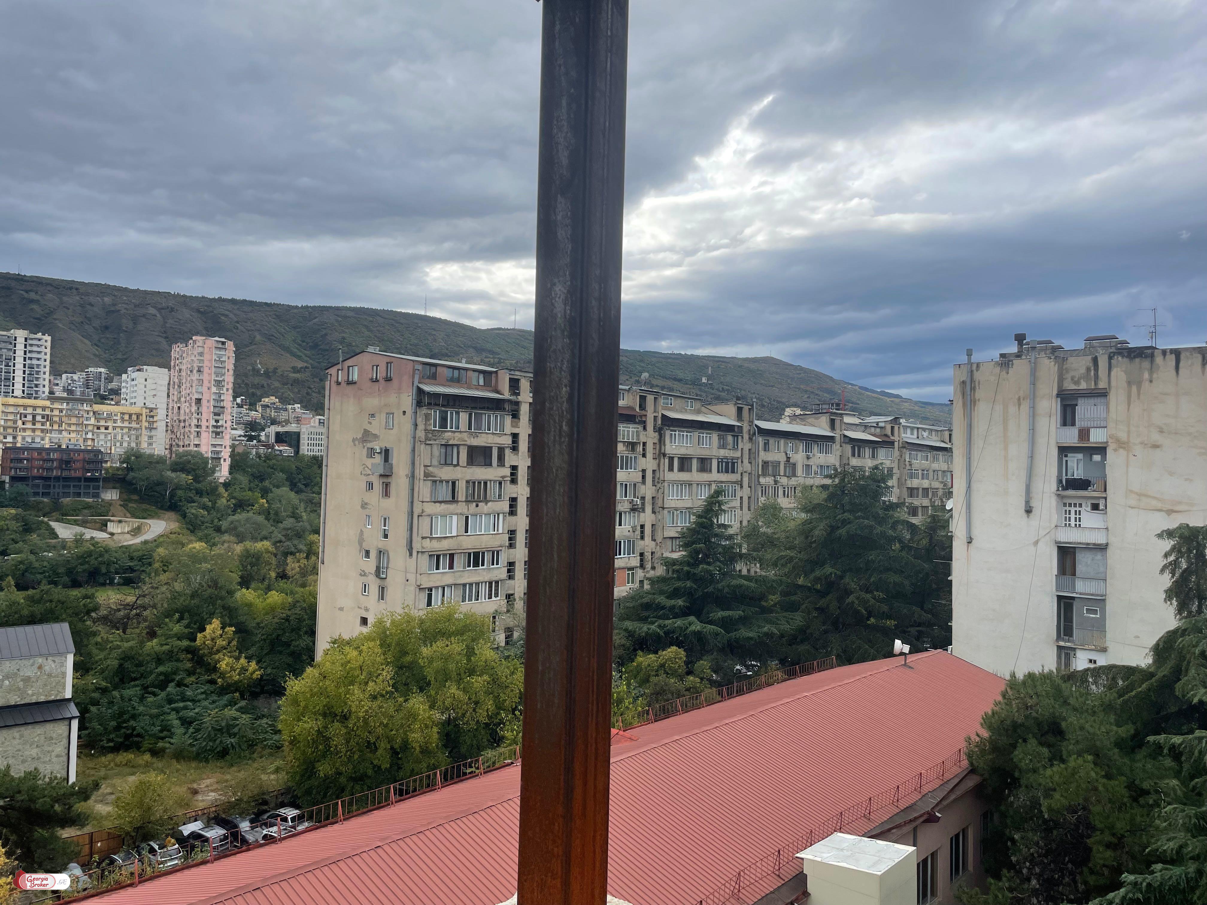 იყიდება ახალი გარემონტებული 2 ოთახიანი ბინა