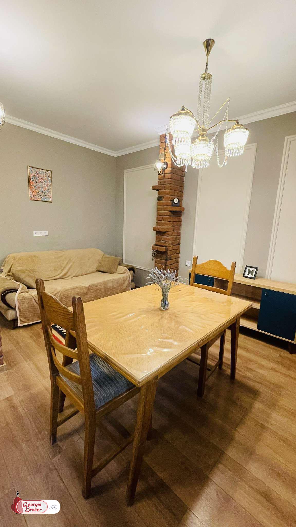 იყიდება ახალი გარემონტებული 2 ოთახიანი ბინა