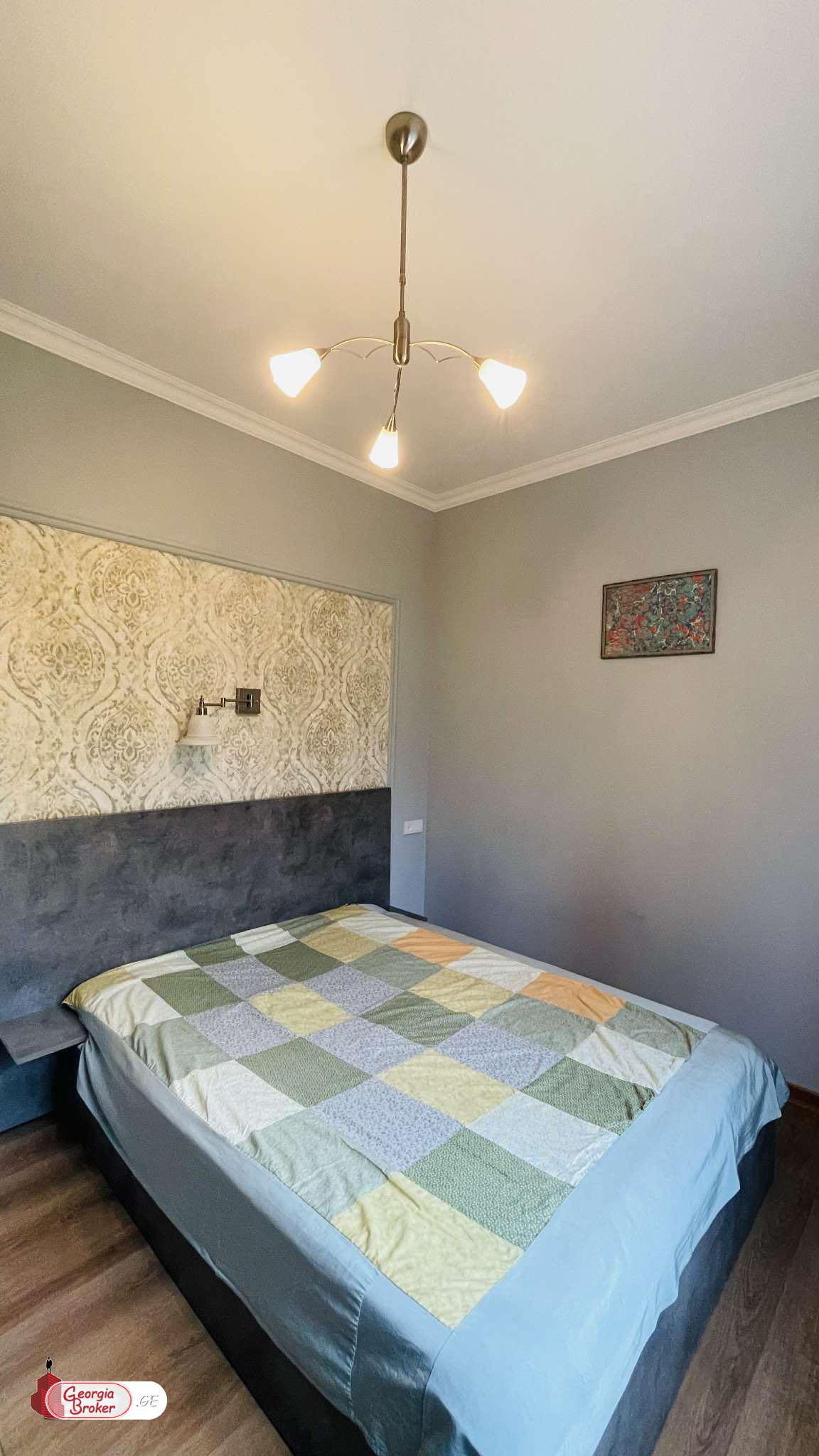 იყიდება ახალი გარემონტებული 2 ოთახიანი ბინა