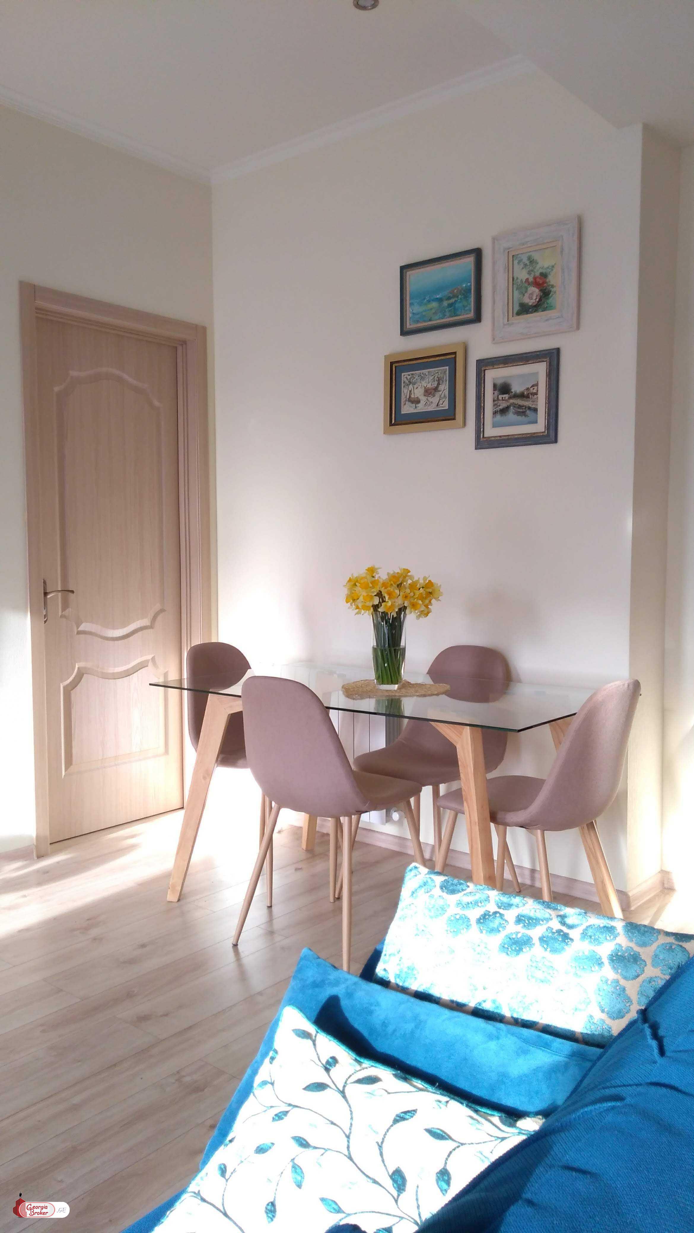 nearly repaired 3-room apartment for sale