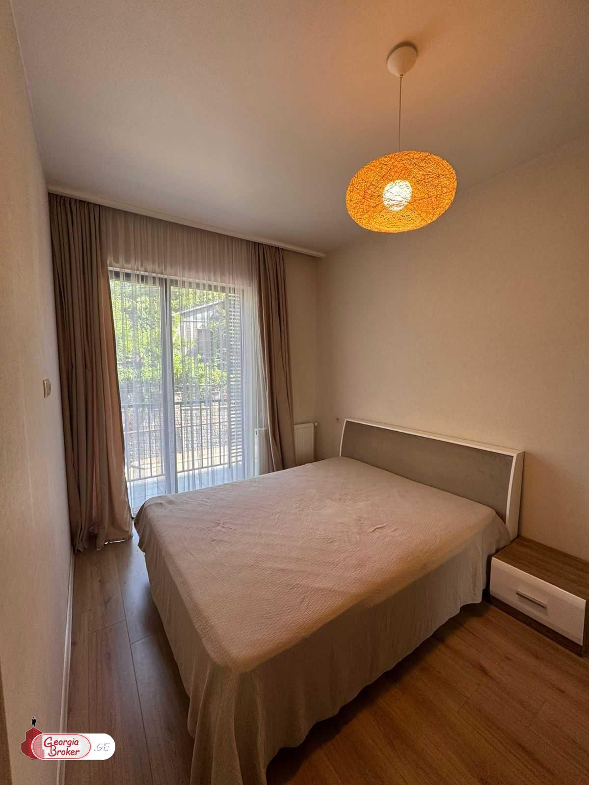 nearly repaired 2-room apartment for sale