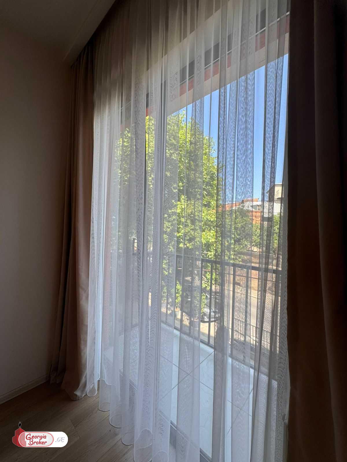 nearly repaired 2-room apartment for sale